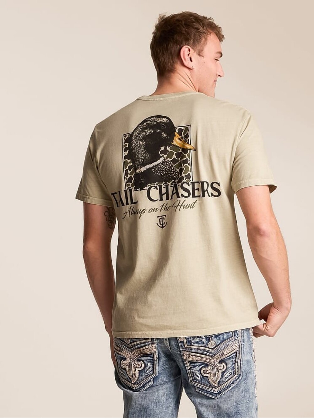 NWT | Tail Chasers Club Duck Hunt Graphic Tee | Medium